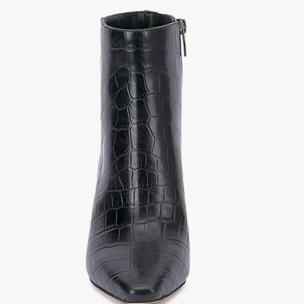 Vince Camuto BNIB Black Croco Shine Leather Heeled Ankle Boots SZ 8 - Picture 2 of 9